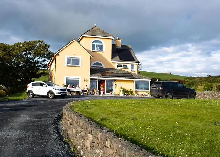 Πανσιόν Half Door House Only *